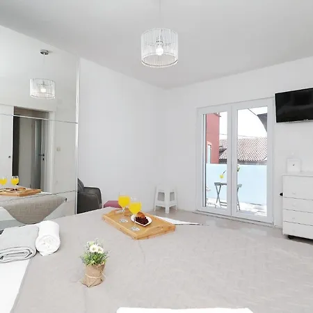 Nika One Minute From -beach Séjour à la campagne