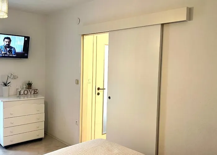 Nika One Minute From -beach Country house