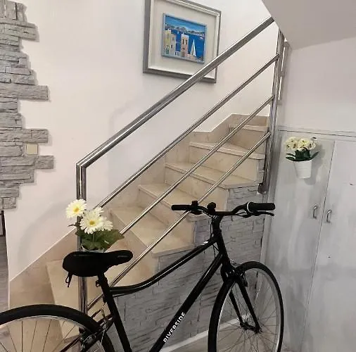 Country house Nika One Minute From -beach Zadar