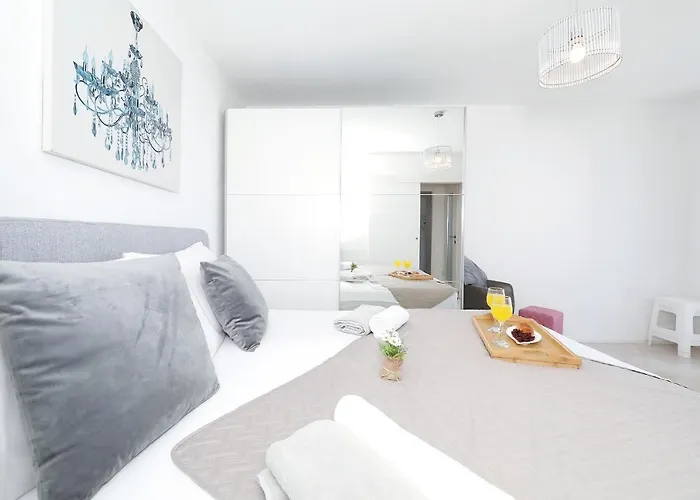 Nika One Minute From -beach Country house *