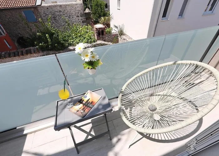 Country house Nika One Minute From -beach Zadar